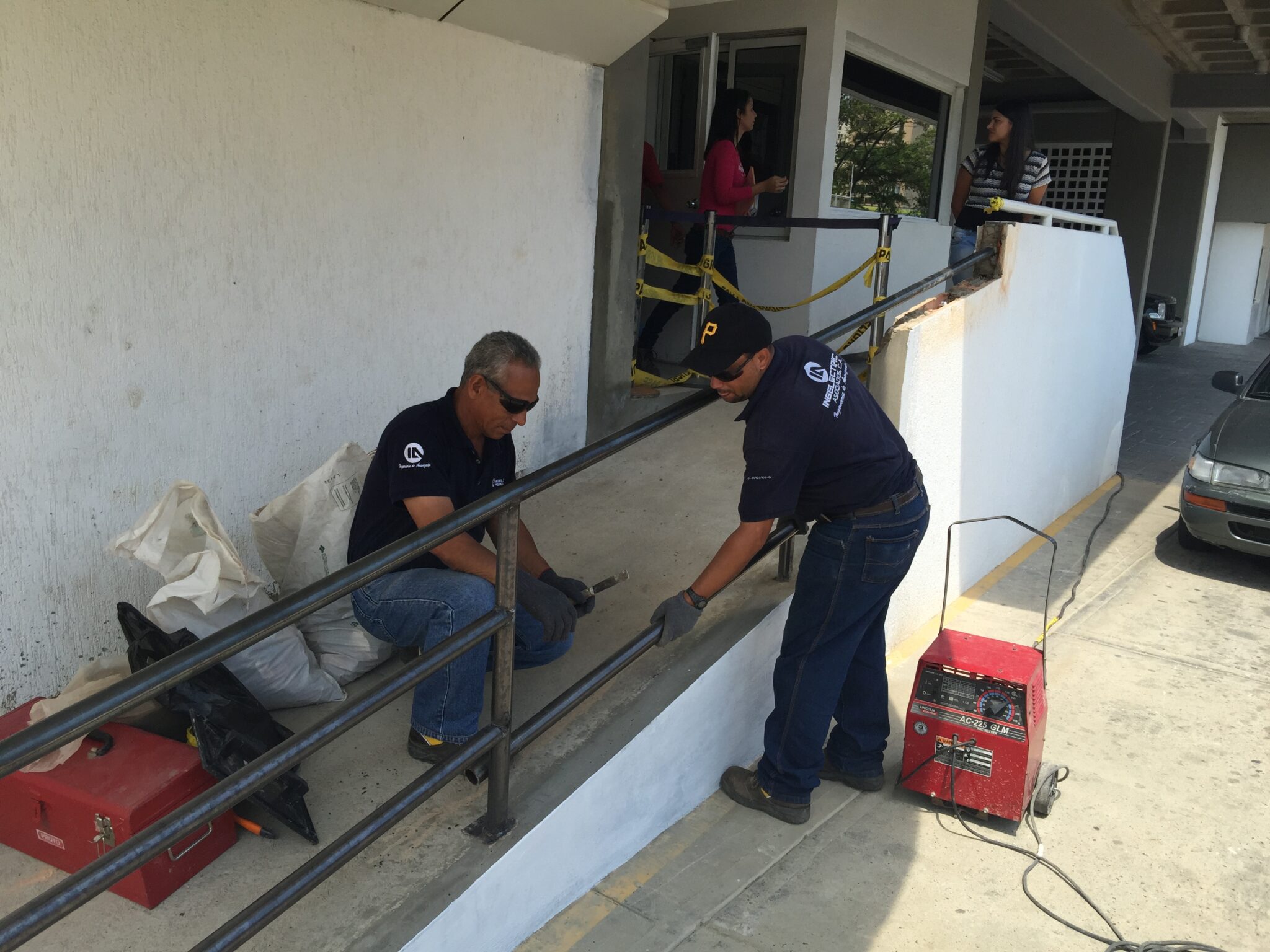 07 ano 2015 contruccion rampa discapacitados editores orientales el tiempo (20)