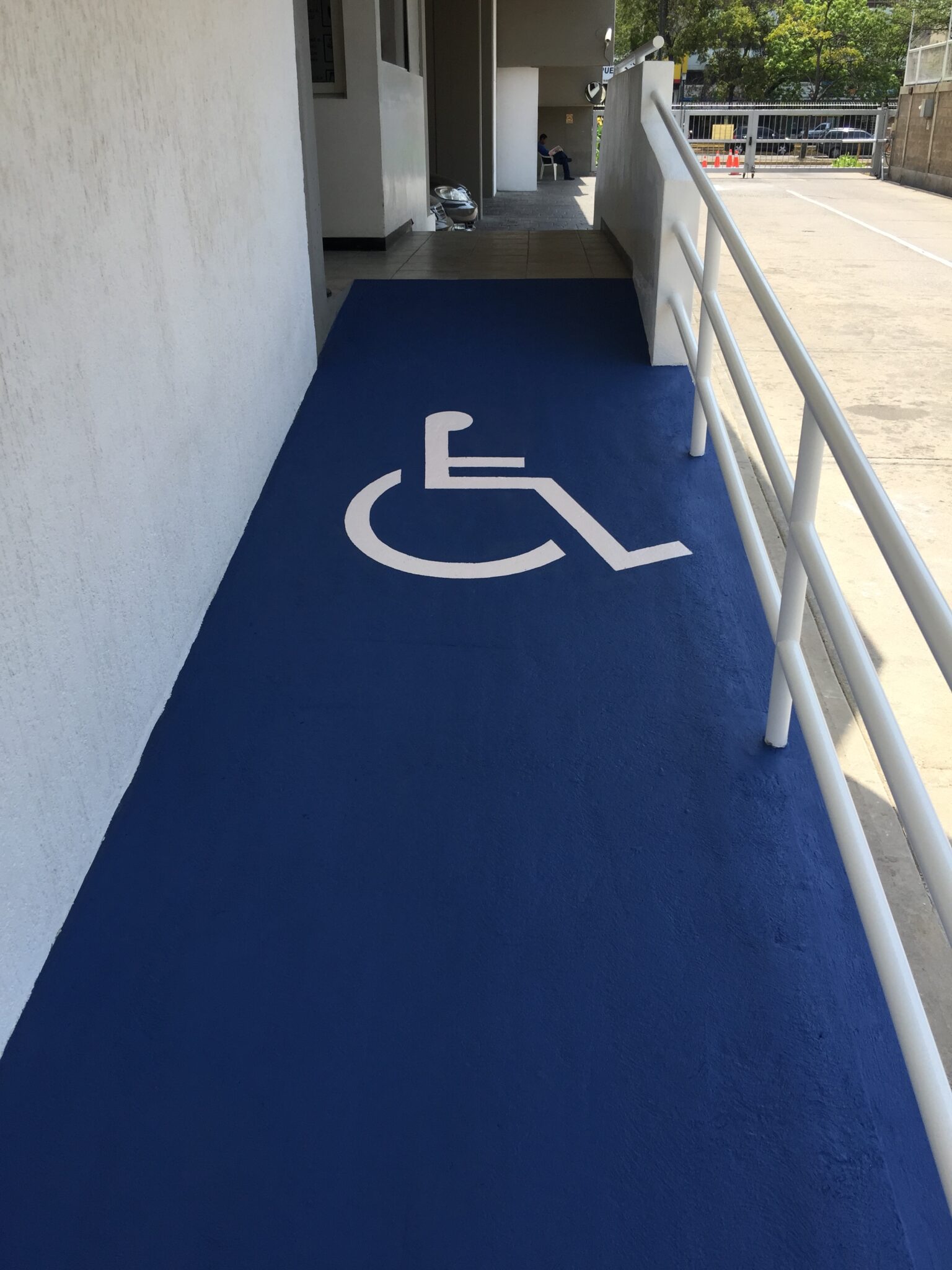 07 ano 2015 contruccion rampa discapacitados editores orientales el tiempo (35)