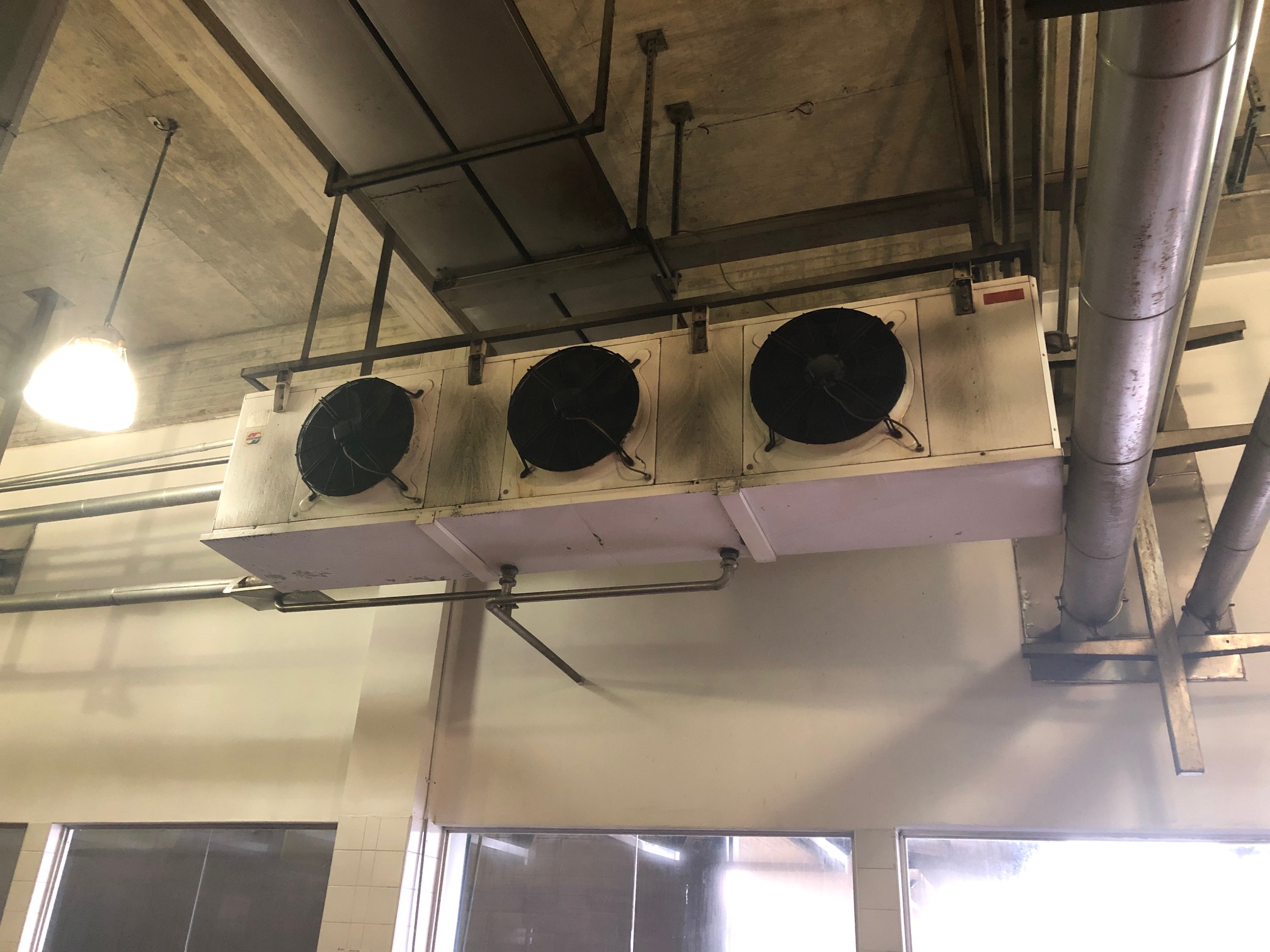 95 - año 2018 mantenimiento correctivos equipos compactos en planta cervecería polar Barcelona (3)