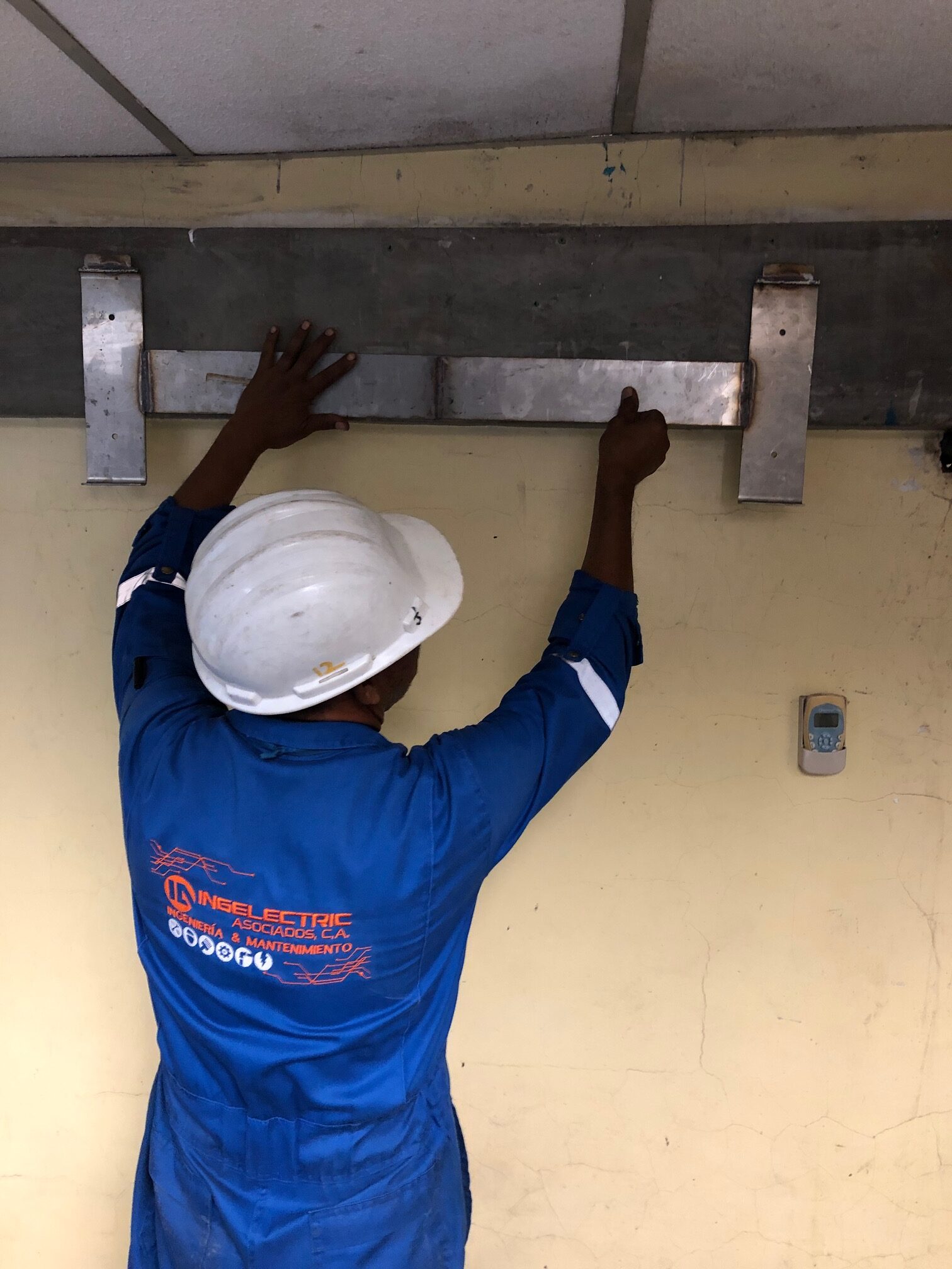 95 - año 2018 mantenimiento correctivos equipos compactos en planta cervecería polar Barcelona (6)