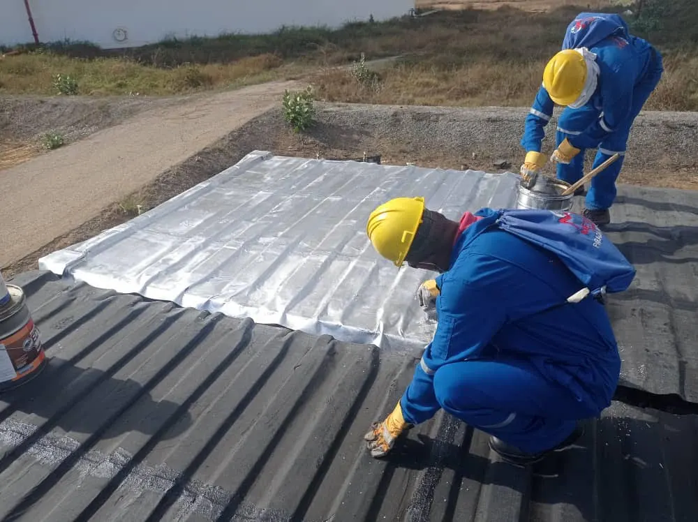 Container waterproofing Methanol from the East Metor (15)