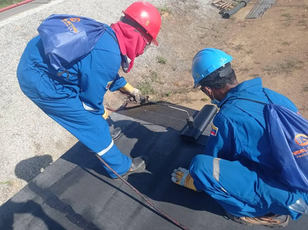 Container waterproofing Methanol from the East Metor (18)