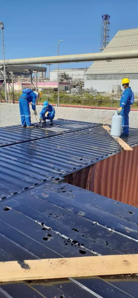 Container waterproofing Methanol from the East Metor (27)