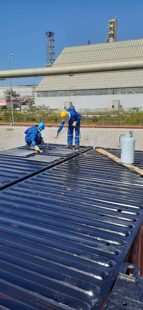 Container waterproofing Methanol from the East Metor (28)