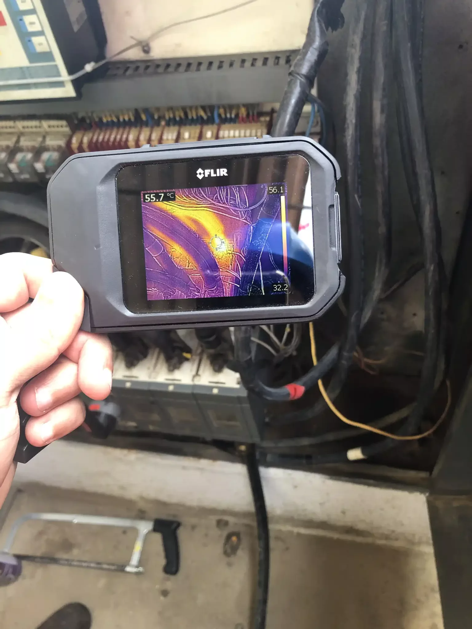 Corrective maintenance on transfer board Avior Airlines (1) copy