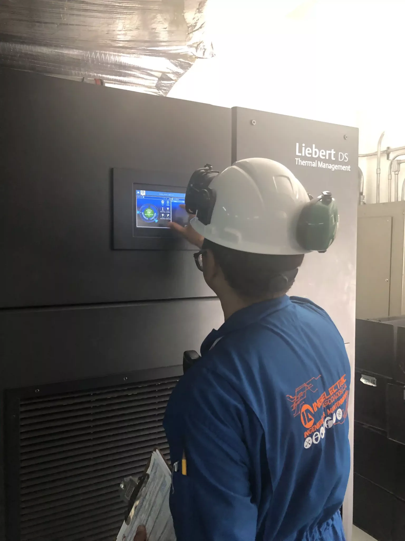 Preventive and corrective maintenance of comfort and precision equipment at the methanol plant in Oriente Metor (6)