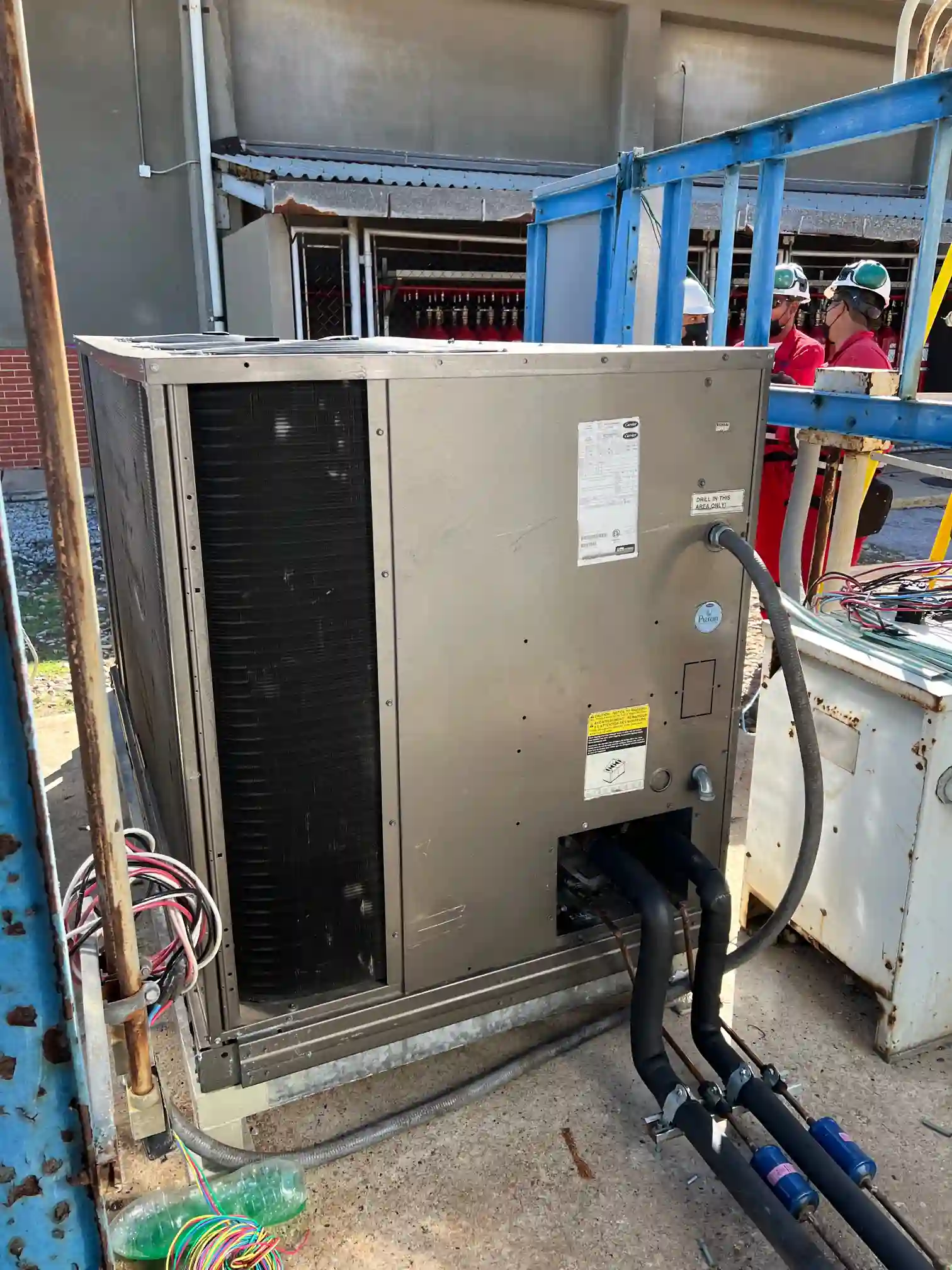 Installation of 15TR unit in chromatography area. (17) copy