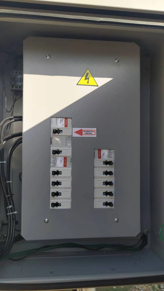 Installation of 15TR unit in chromatography area. (2) copy