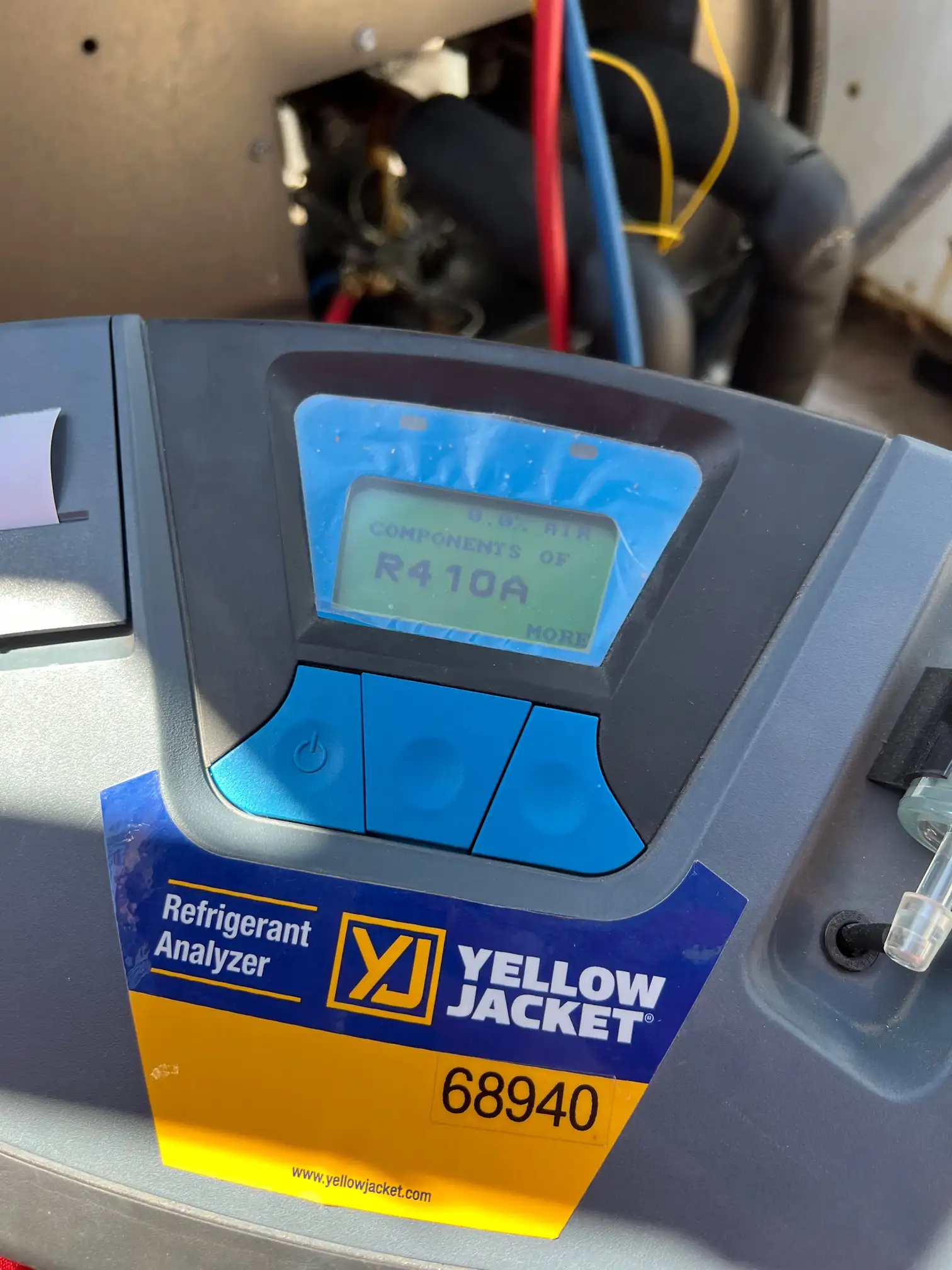 Installation of 15TR unit in chromatography area. (24) copy