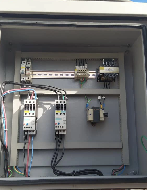 Installation of 15TR unit in chromatography area. (5) copy