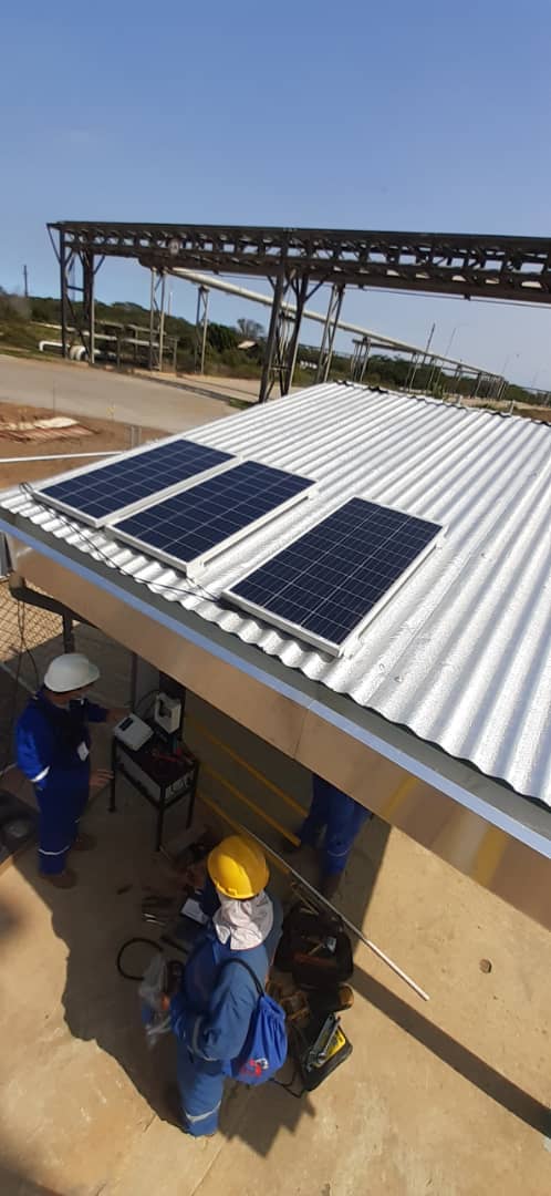 Installation of photovoltaic system Metanol de oriente Metor (3)