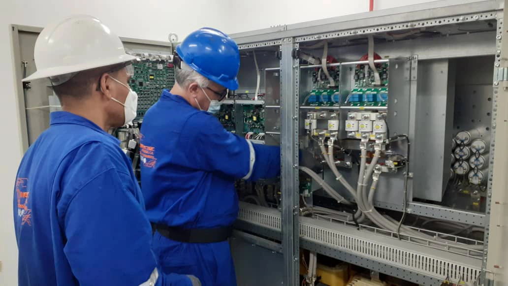 Mantenimiento correctivo banco de UPS sala de control I y II . Metanol de Oriente Metor (7) copy